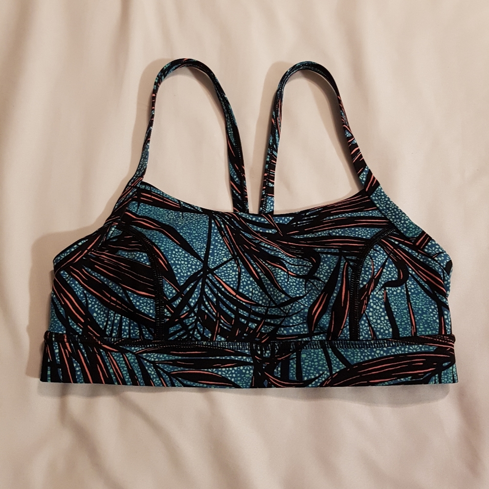Lululemon size 4 bra